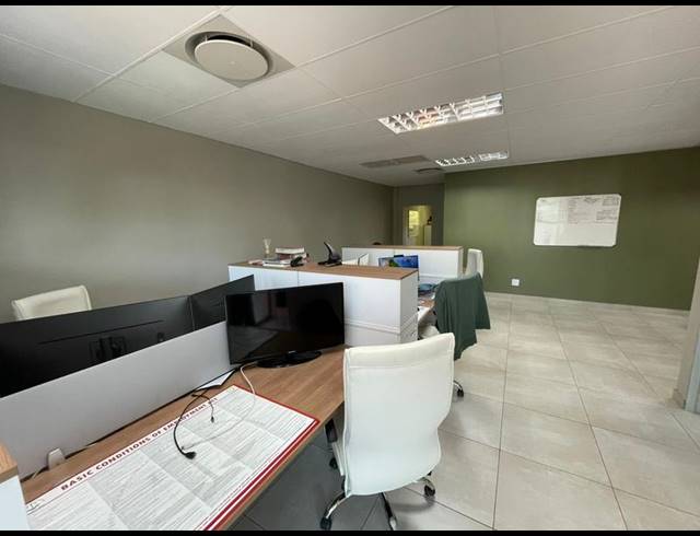 BUSINESS PROPERTY TO RENT IN MIDSTREAM ESTATE